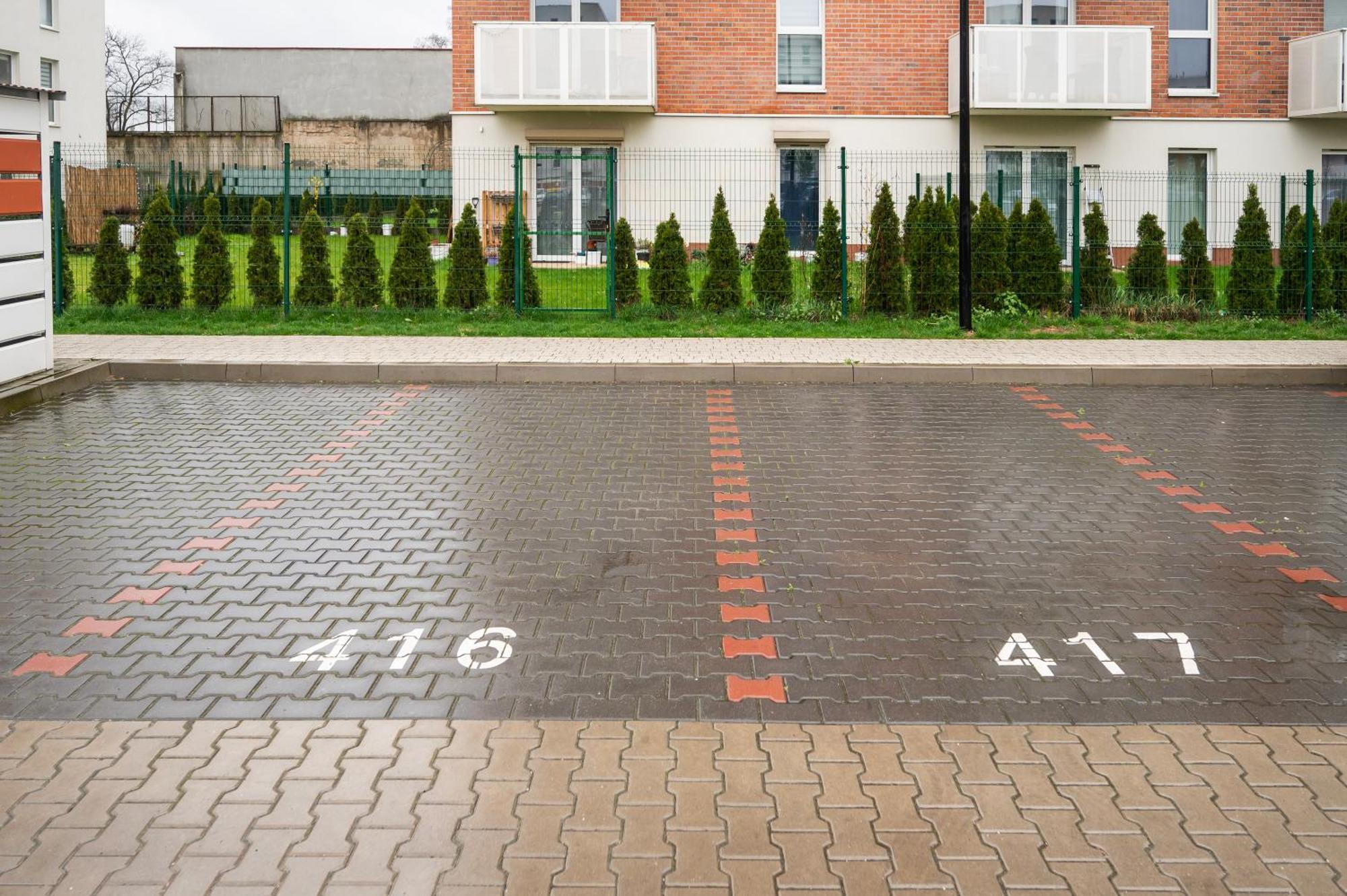 Hideaway Apartment - Terrace With Garden & Parking- By Rentujemy Lodz  Exterior photo